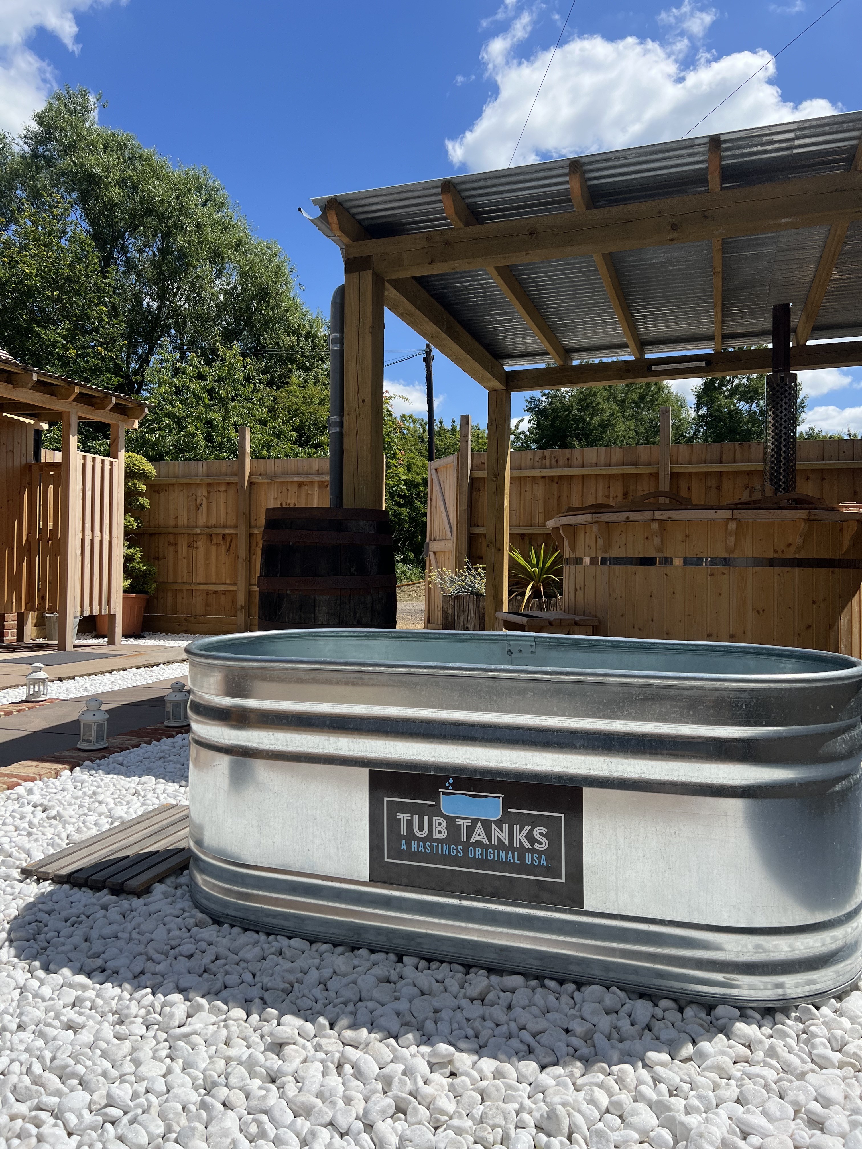 st8zQdhBRoGYcUW52zjdaw